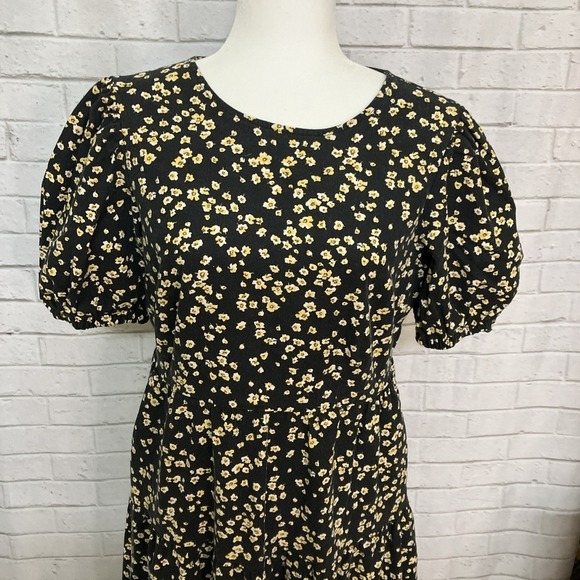 Who What Wear Dresses & Skirts - Who What Wear Linen Blend Floral Puff Sleeve Dress Women's Medium